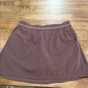 Soybu skort. Like new. Large. Purple / maroon color.
